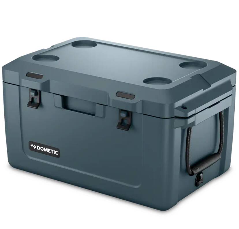 Dometic Patrol 55 Insulated 54.3 Liter Ice Chest - Ocean Blue • 9600029271