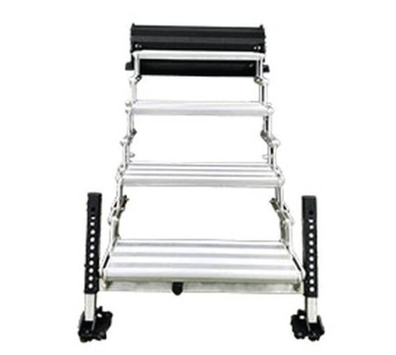 Torklift GlowStep Revolution 28"W x 7.5"R Aluminum Silver Uprising 4 Entry Steps • A9004