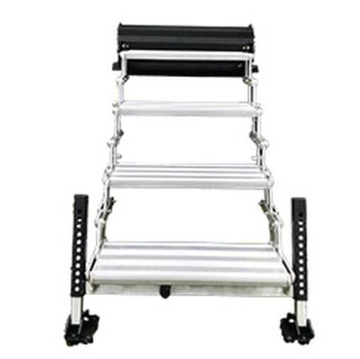 Torklift GlowStep Revolution 24"W x 7.5"R Aluminum Silver Uprising 4 Entry Steps • A9104