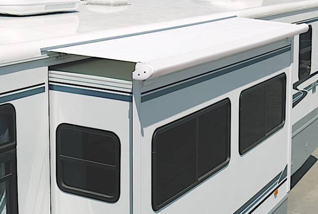 Carefree SOK III 153" White RV Slide-Out Awning with Wind Deflector • UQ1490025