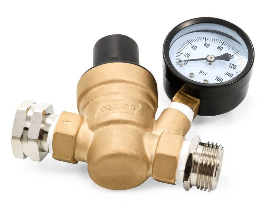 Camco Adjustable Water Pressure Regulator - Brass Lead-Free • 40058