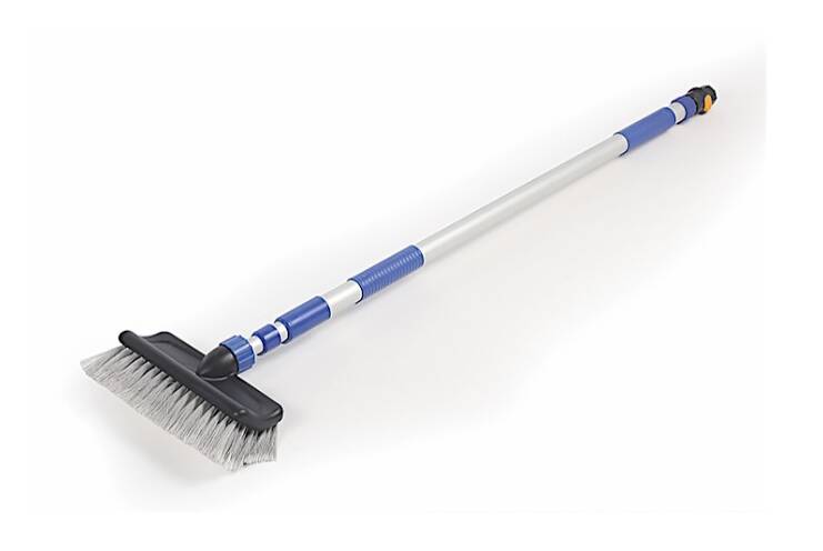 Camco Flow Through Wash Brush with Push Button Handle • 41960