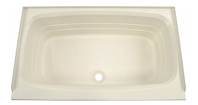 Lippert Bathtub with Center Drain; 24" x 40" (Parchment) • 209385