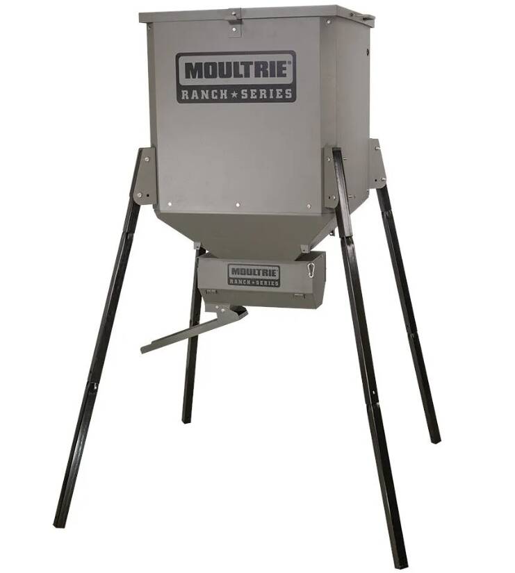 Moultrie Ranch Series Auger Feeder, 450 LBS Capacity • MFG-15049
