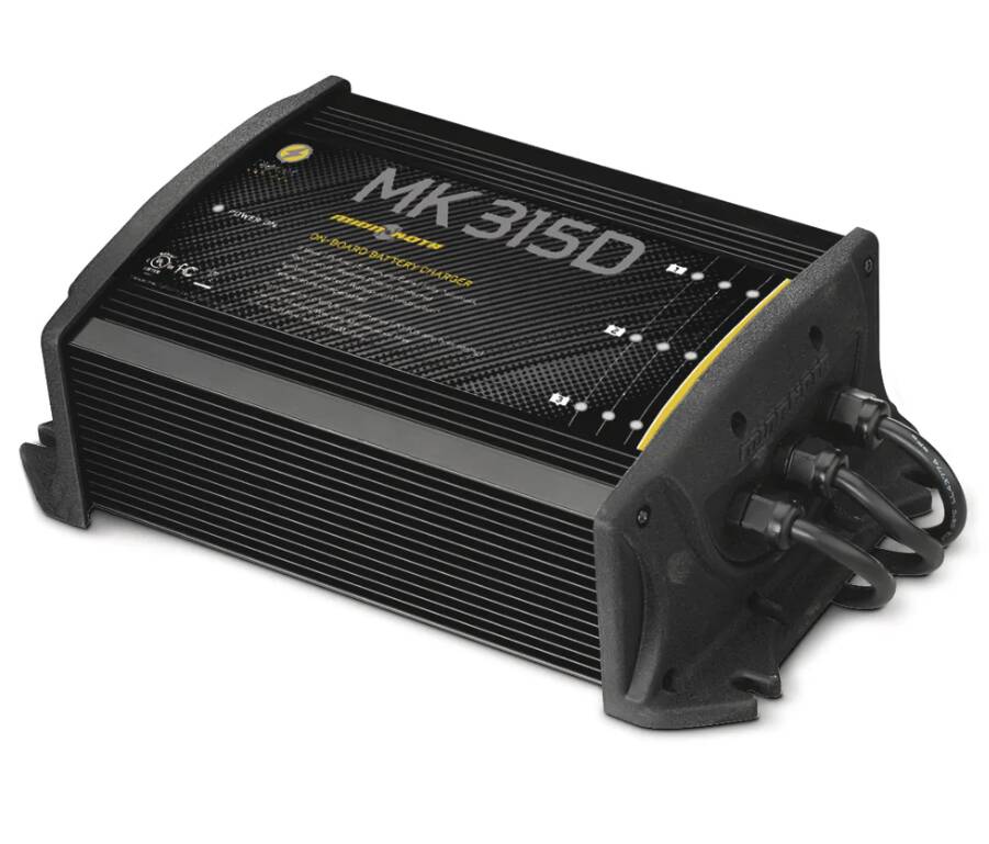 Minn Kota MK-315D 15A 3-Bank Digital On-Board Battery Charger • 1823155