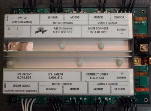 Lippert Control Box with Flying Leads • 368828