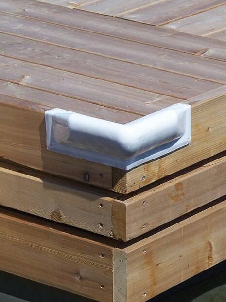 Dock Edge Dock Guard Dock Bumper Corner, 10", White  • DE73103F