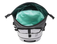Pelican 19.4-Quart Dayventure Dual Compartment Backpack Cooler - Light Gray  • SOFT-CBKPK-LGRY