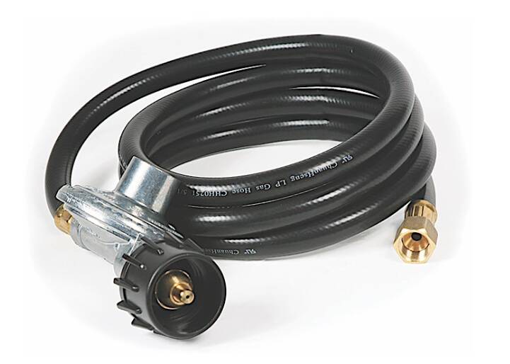 Camco Low Pressure 70.000 BTU Fixed Single Stage LP Gas Regulator with 6" Propane Hose (ACME Nut x 3/8" FNPT Outlet)  • 57703