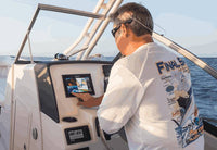 Simrad GO9 XSE with HDI Transducer, HALO20 Radar and C-MAP Discover Chart  • 000-16294-001