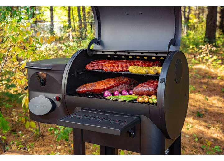 Louisiana Grills Founders Premier 800 Pellet Grill  • 10595