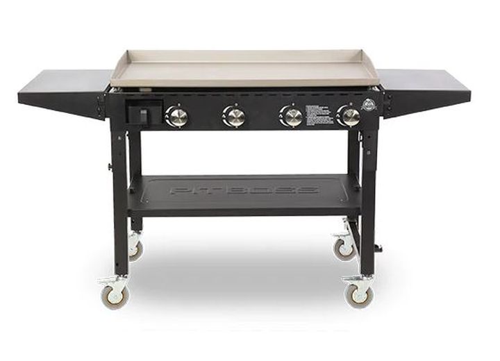 Pit Boss Standard 4-Burner Griddle with Side Shelves  • 10554