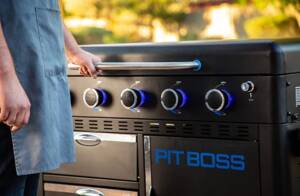 Pit Boss Ultimate 5-Burner Griddle with Cabinet • 10783