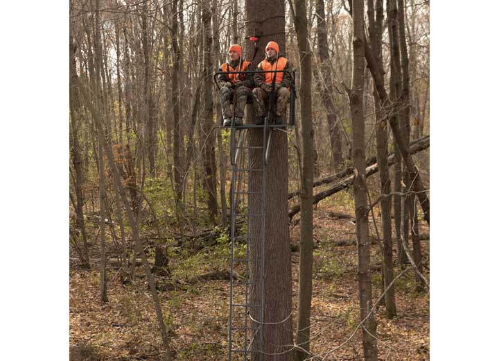 Rivers Edge Lockdown 21' 2-Man Ladder Stand • LD202