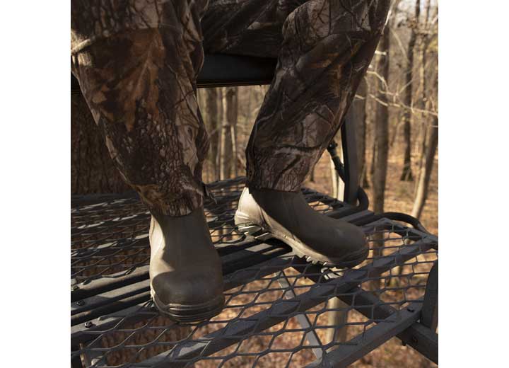 Rivers Edge Lockdown 21' 2-Man Ladder Stand • LD202