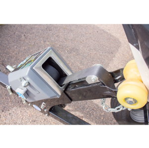 Dutton-Lainson TW9000 12V Electric Winch, 3,000 lbs  • 25215