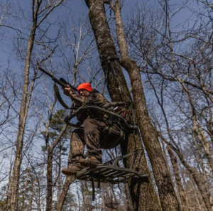 Summit Viper SD Climbing Treestand , Realtree Timber  • SU81138