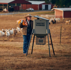 Moultrie Ranch Series Broadcast Feeder w/ Varmint Guard, 450 LB  • MFG-15048