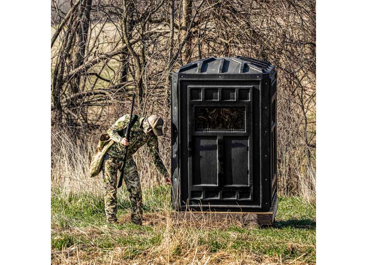 Maverick Hunting Booner 4-Panel Hard-Sided Hunting Blind with Tinted Horizontal Windows  • 00205