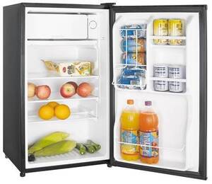 Magic Chef 3.5 Cu Ft Black Mini Refrigerator  • MCBR350B2