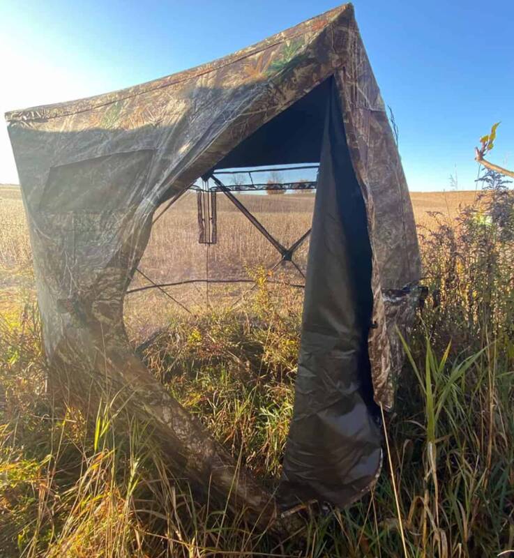 Rhino Blinds Rhino-600 5-Hub Ground Blind – Realtree Edge • R600-RTE