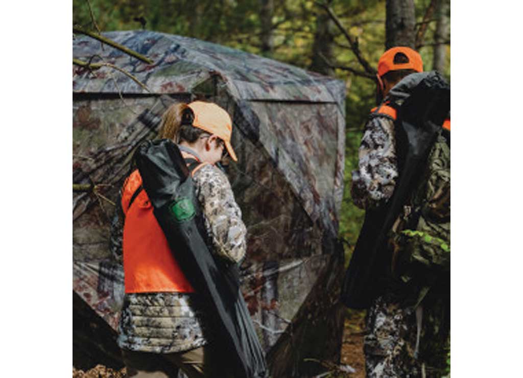 Barronett Blinds Radar Hub Hunting Blind, Bloodtrail Backwoods Camo • RA200BW