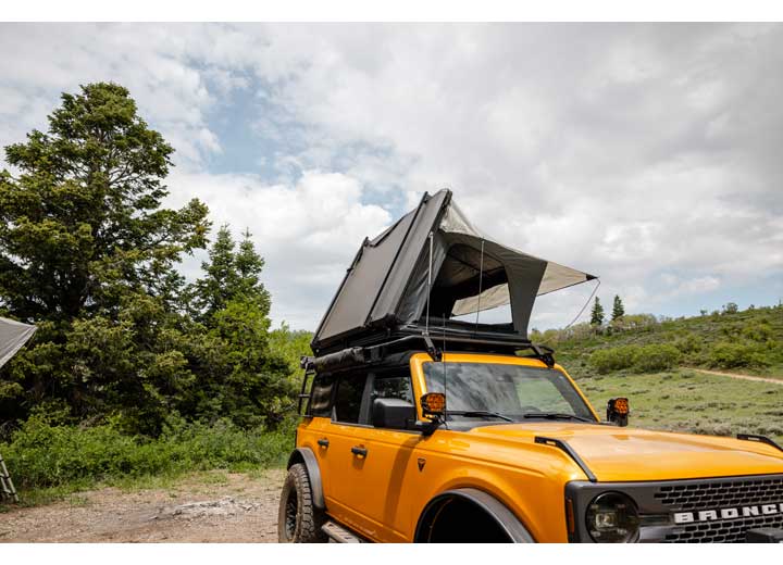 Smittybilt Pop-Up Aluminum Hard Shell Tent  • 2986