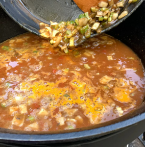 Bayou Classic 10 Gallon Cast Iron Jambalaya Kettle with Lid and Stand  • CI7010