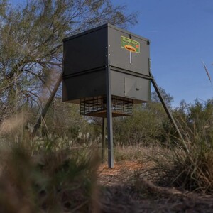 Texas Hunter Products 650 lb Stand and Fill Trophy Deer Feeder w/ 4 ft Legs  • TF650L4